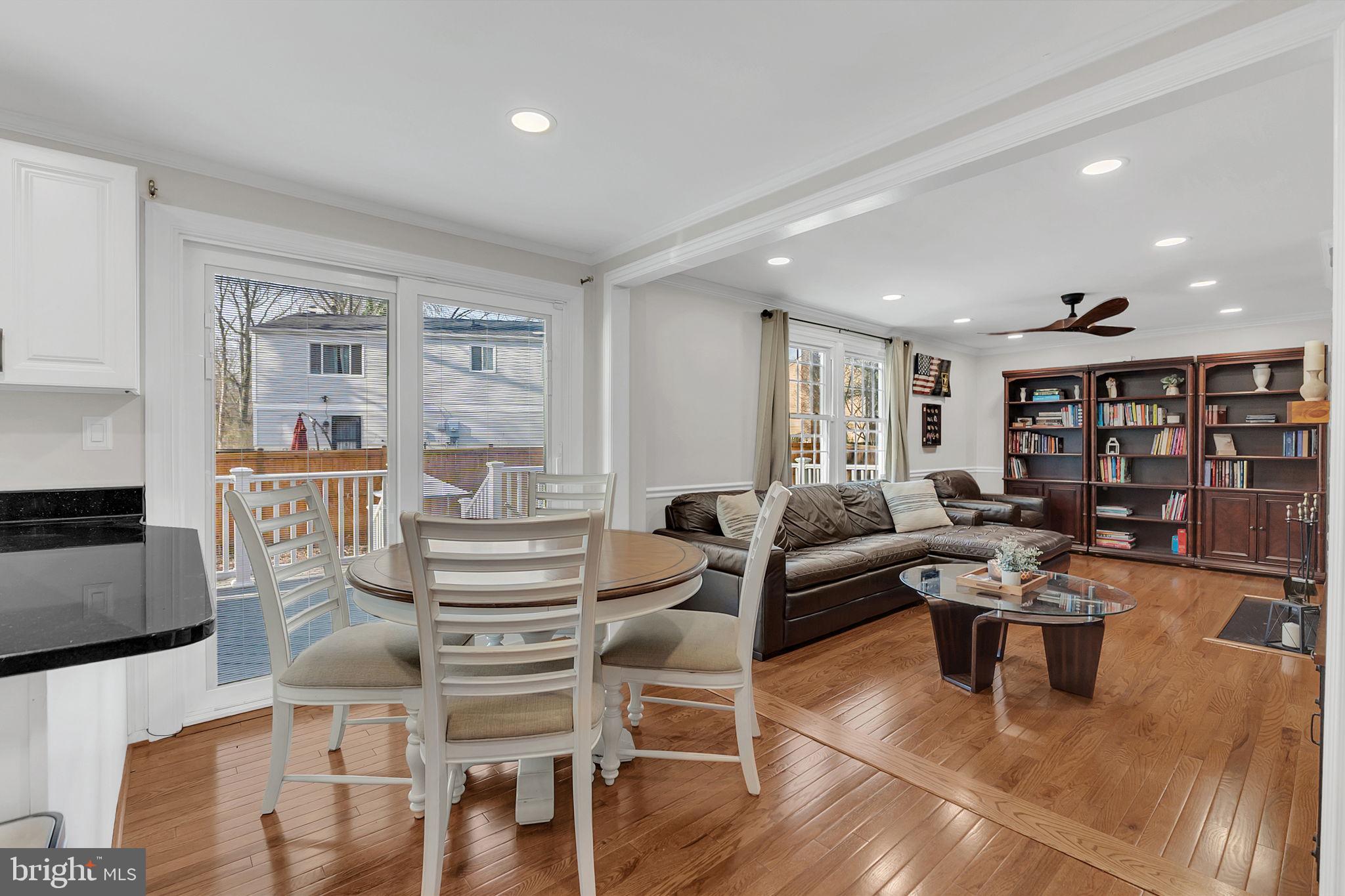 8271 Raindrop Way Springfield, VA 22153 - Photo 14 of 31