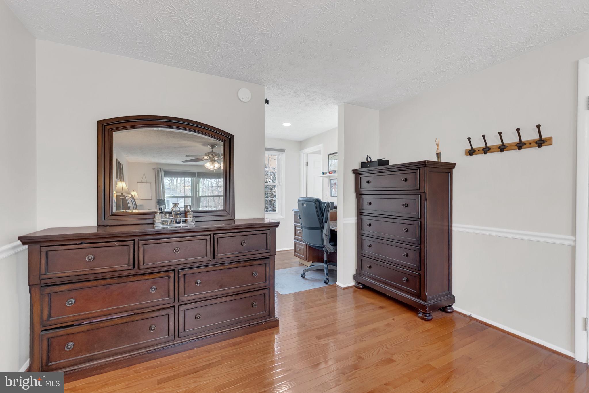 8271 Raindrop Way Springfield, VA 22153 - Photo 22 of 31