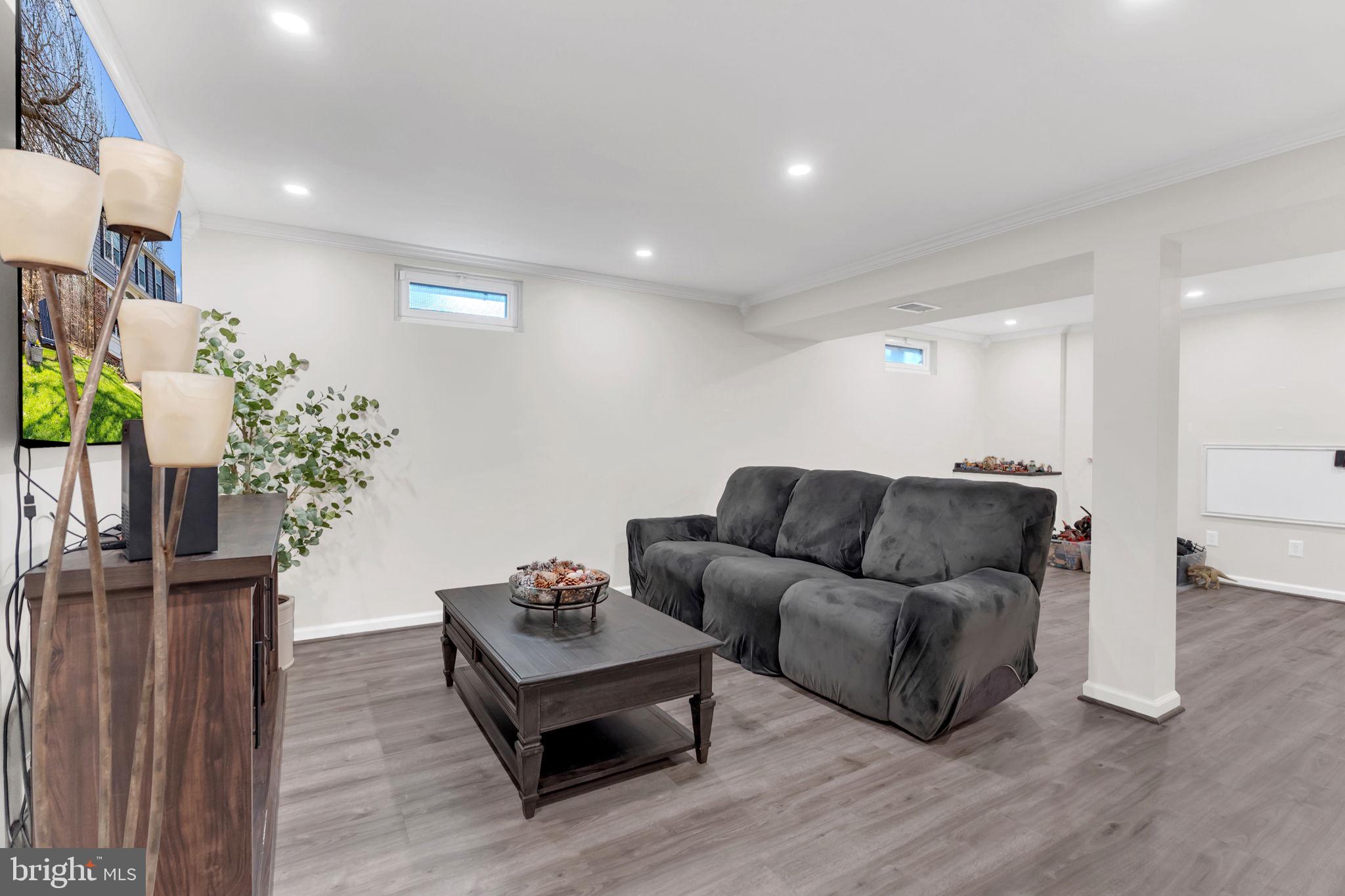 8271 Raindrop Way Springfield, VA 22153 - Photo 27 of 31