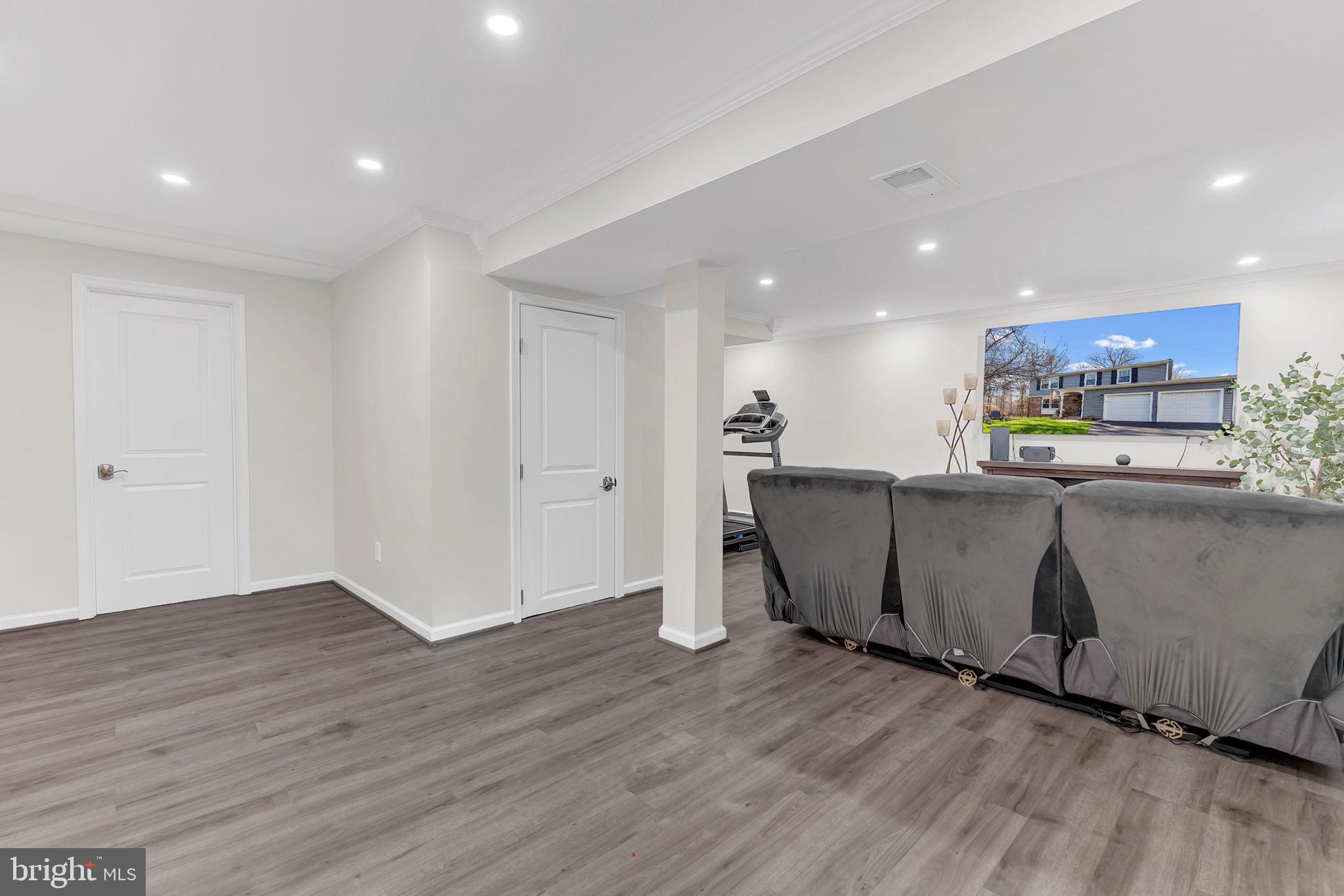 8271 Raindrop Way Springfield, VA 22153 - Photo 28 of 31