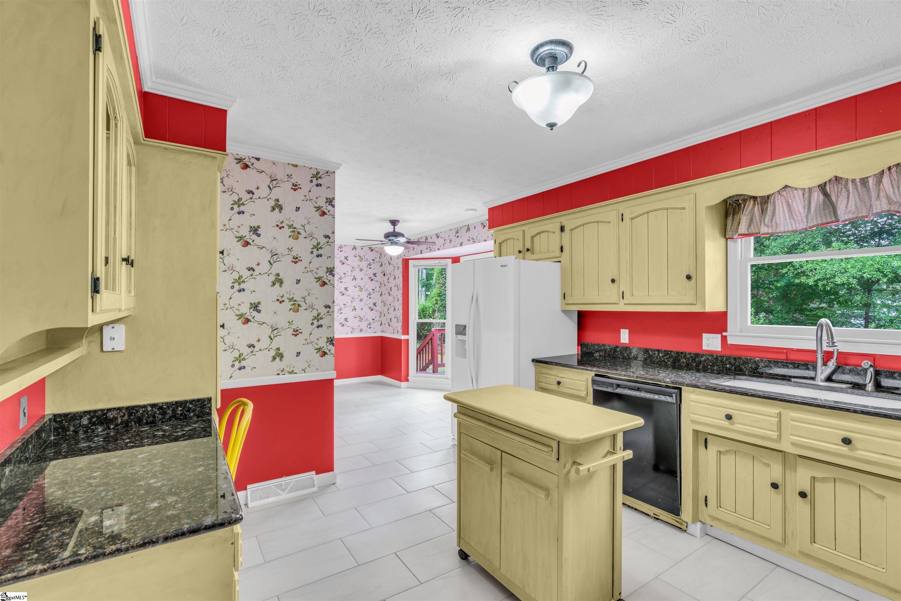1 Dove Tree Road Greenville, SC 29615 - Photo 8 of 31 Gallery Image 8