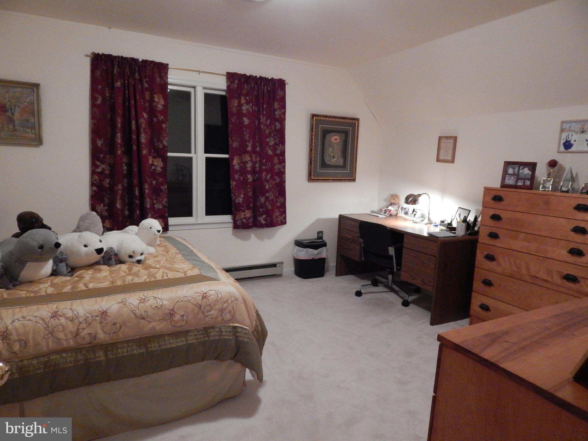 3320 Highland Ridge Road Berkeley Springs, WV 25411 - Photo 11 of 32 Bedroom