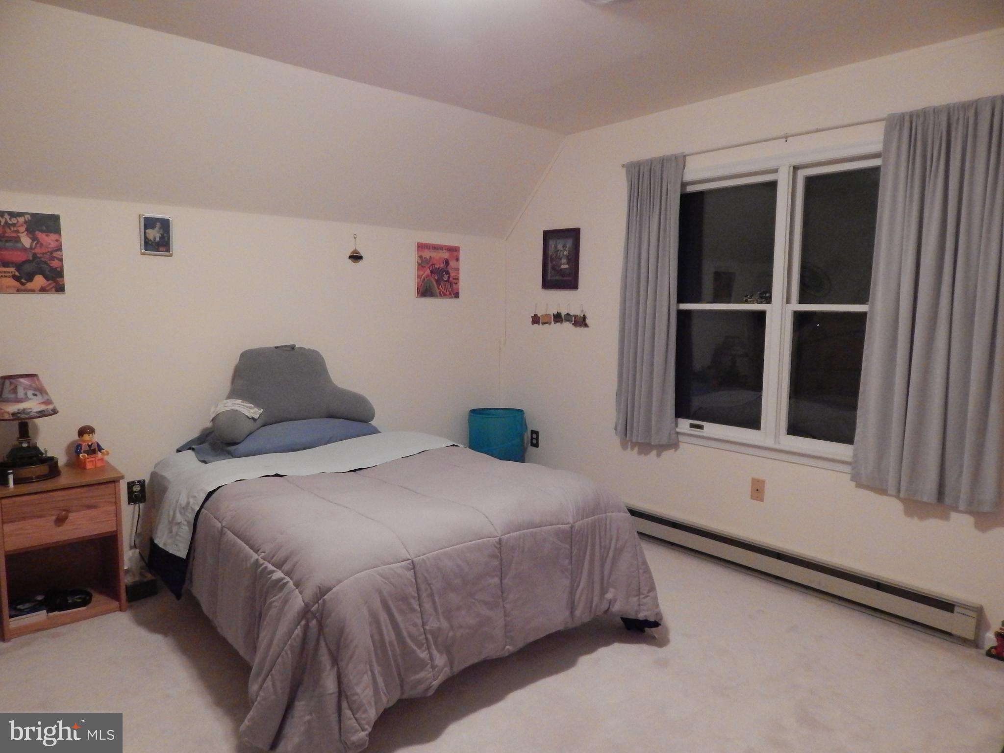 3320 Highland Ridge Road Berkeley Springs, WV 25411 - Photo 15 of 32 Bedroom