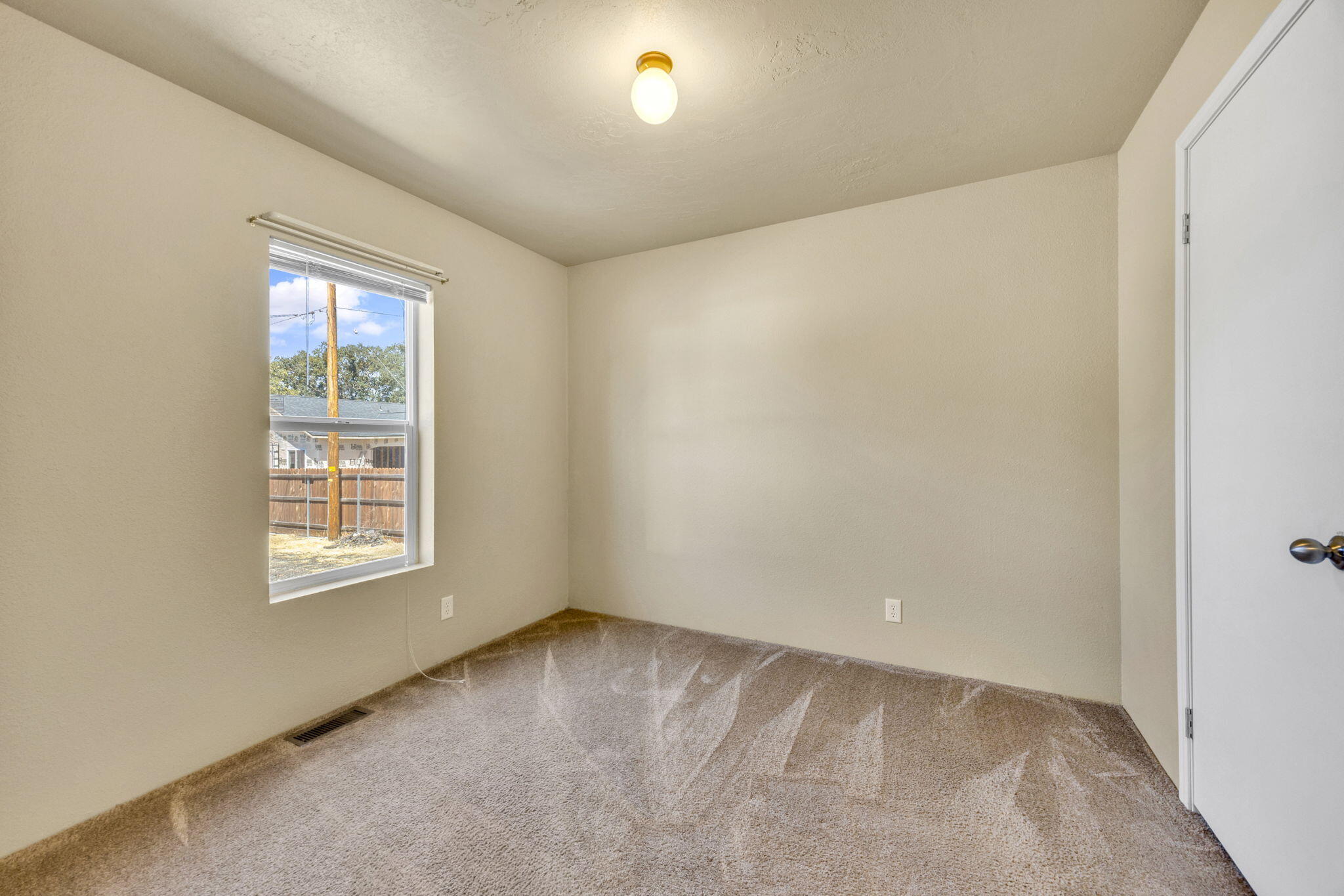 225 Wilson Road Central Point, OR 97502 - Photo 49 of 63 Bedroom 1