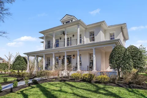 front view of house with a yard