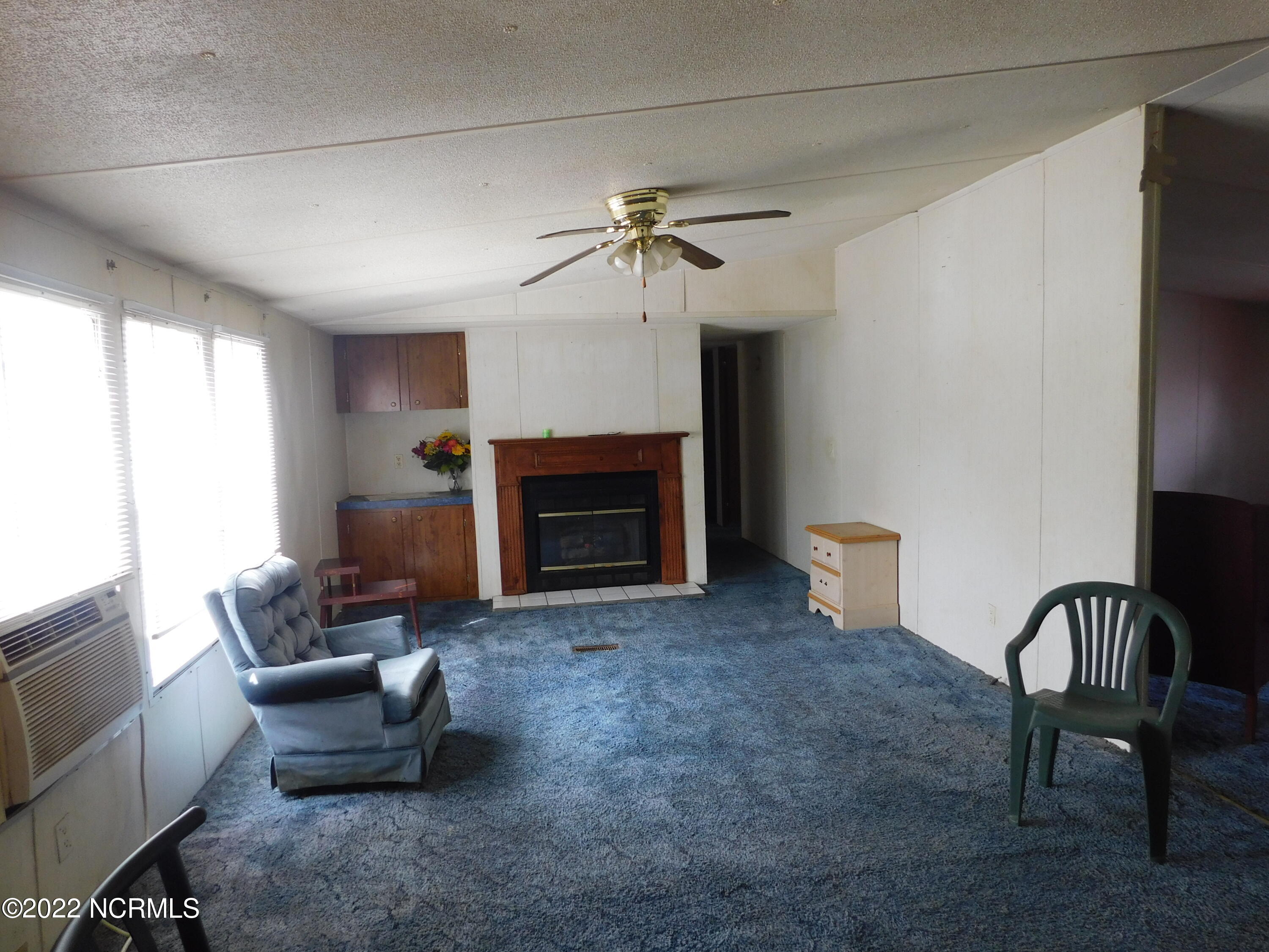 14409 Highway 130 Maxton, NC 28364 - Photo 7 of 22 DSCN6125