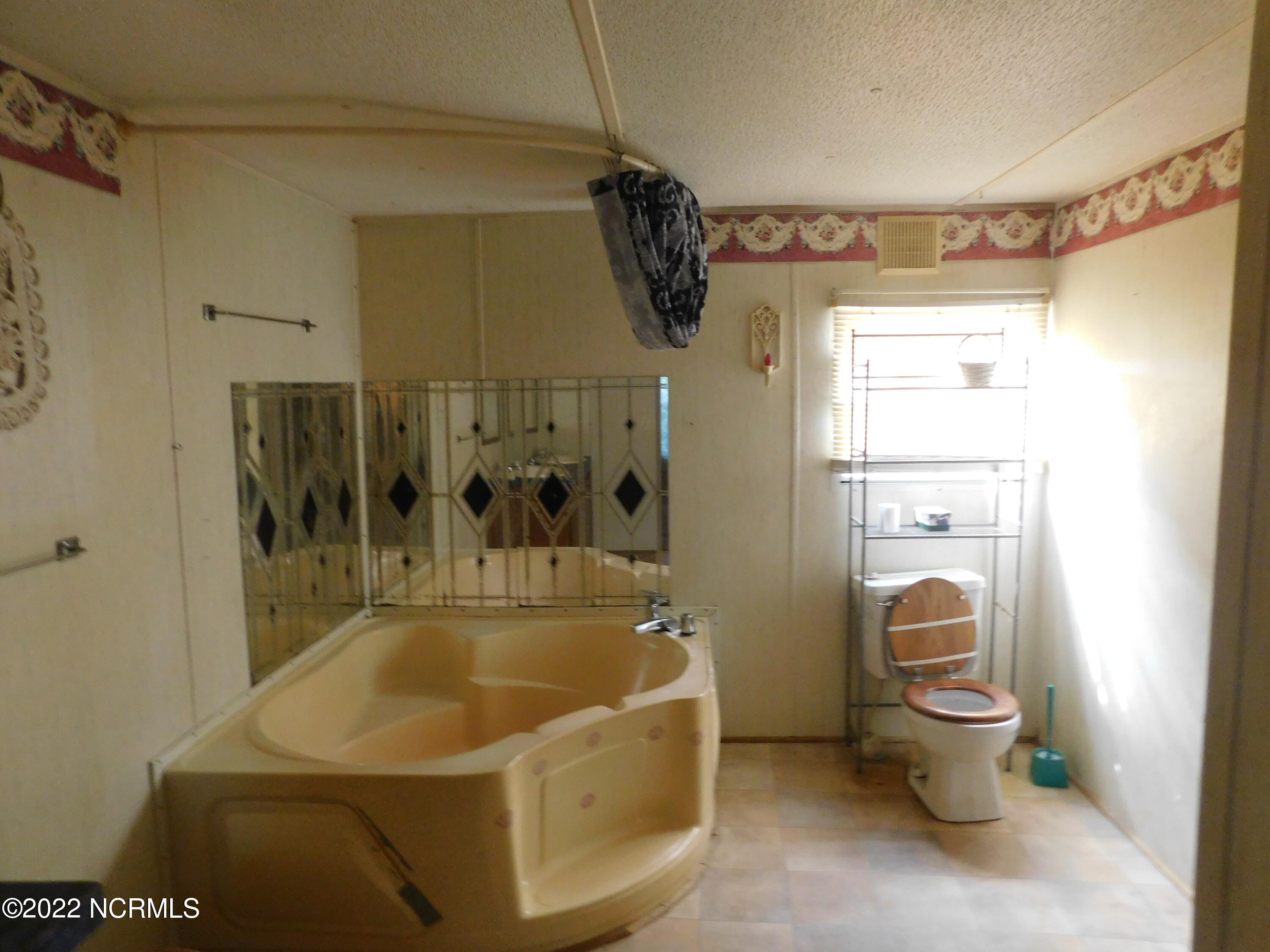 14409 Highway 130 Maxton, NC 28364 - Photo 9 of 22 DSCN6121