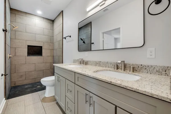 $2,750 | 2022 Trimble Road, Tallahassee, FL 32303