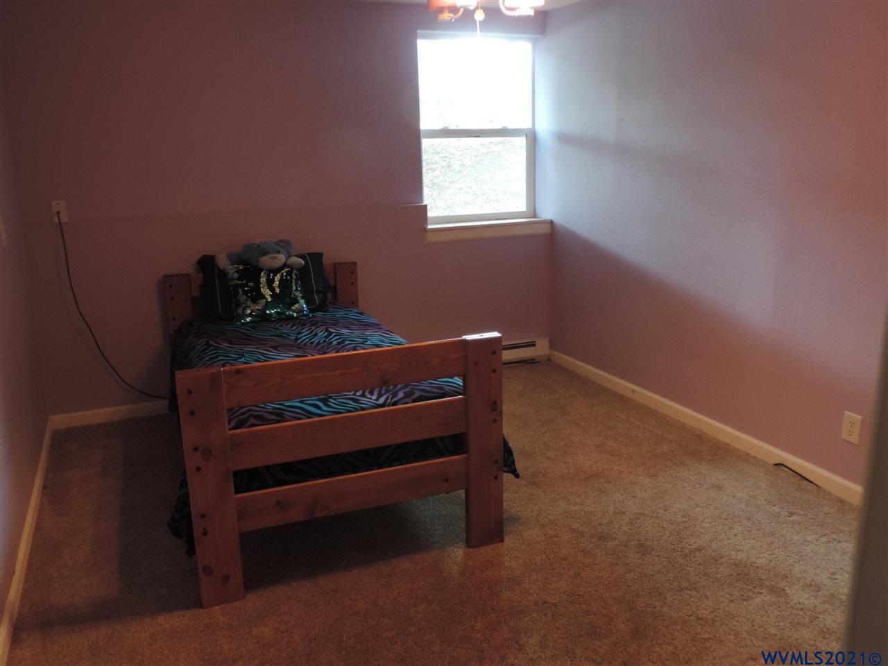4980 Jones Road Southeast Salem, OR 97302 - Photo 11 of 15 Gallery Image 11