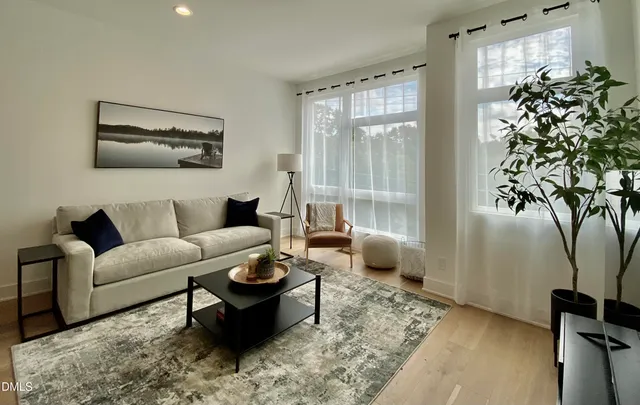 $4,000 | 629 North Queen Street, Durham, NC 27701