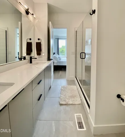 $4,000 | 629 North Queen Street, Durham, NC 27701