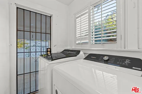 $1,230,000 | 836 North Benton Way, Los Angeles, CA 90026