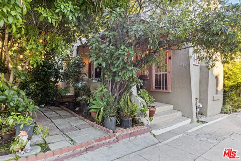 $1,230,000 | 836 North Benton Way, Los Angeles, CA 90026