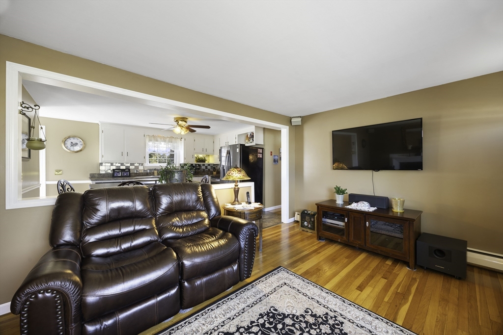 39 Dixie Terrace Chicopee, MA 01020 - Photo 12 of 32