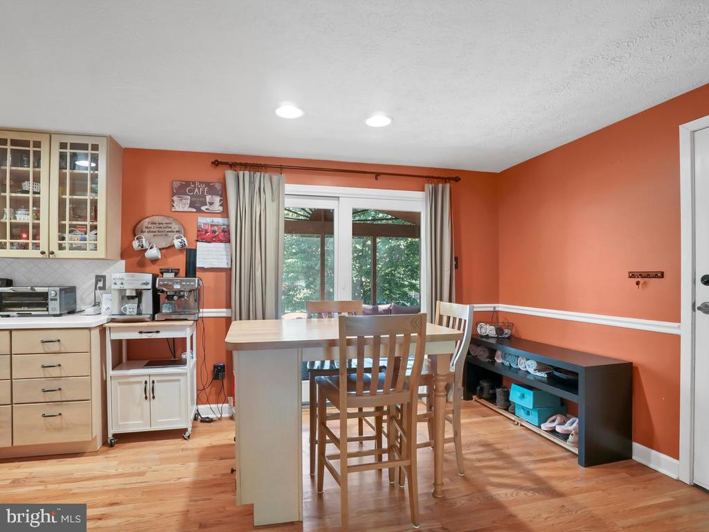 4317 Zircon Road Middletown, MD 21769 - Photo 16 of 60 Eat-In Kitchen