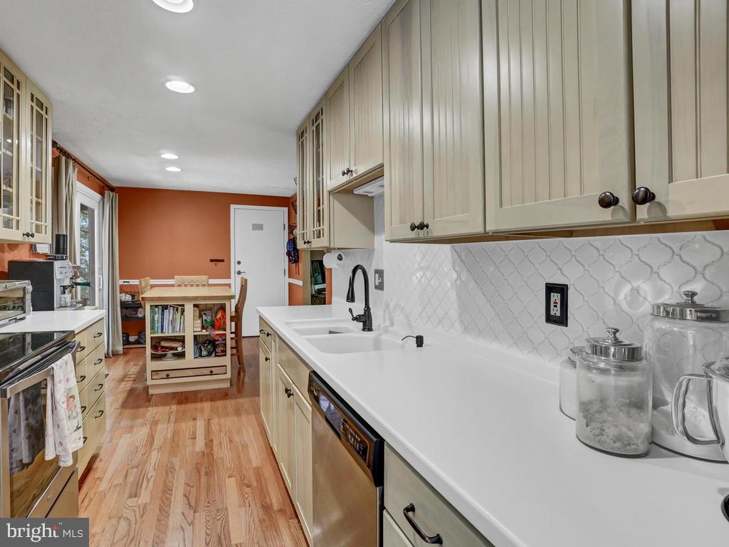 4317 Zircon Road Middletown, MD 21769 - Photo 18 of 60 Kitchen