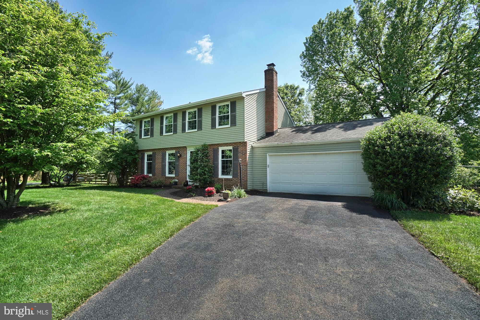 4317 Zircon Road Middletown, MD 21769 - Photo 4 of 60 2 Car Garage