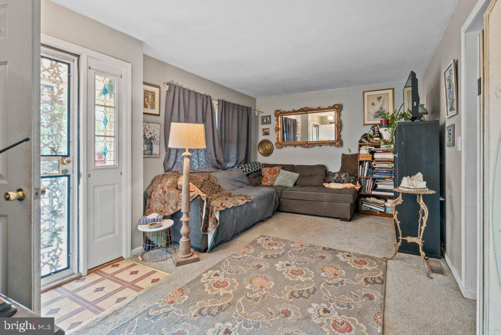 214 Stemmers Run Road Essex, MD 21221 - Photo 4 of 24 Gallery Image 4