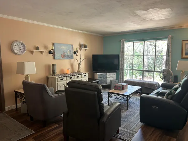 $400,000 | 1000 County Rd S-45-185, Kingstree, SC 29556