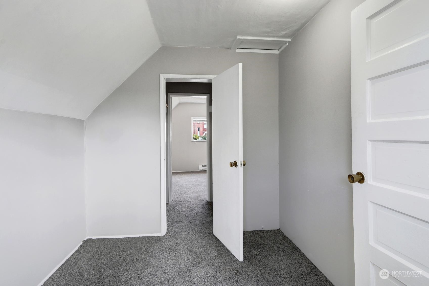 1718 Rockefeller Avenue Everett, WA 98201 - Photo 13 of 17 a view of an empty room