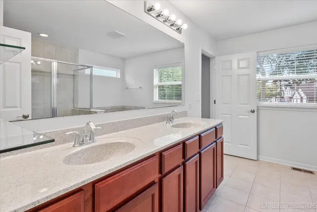 $4,200 | 73 West Illinois Avenue, Palatine, IL 60067