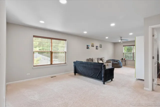 $4,200 | 73 West Illinois Avenue, Palatine, IL 60067