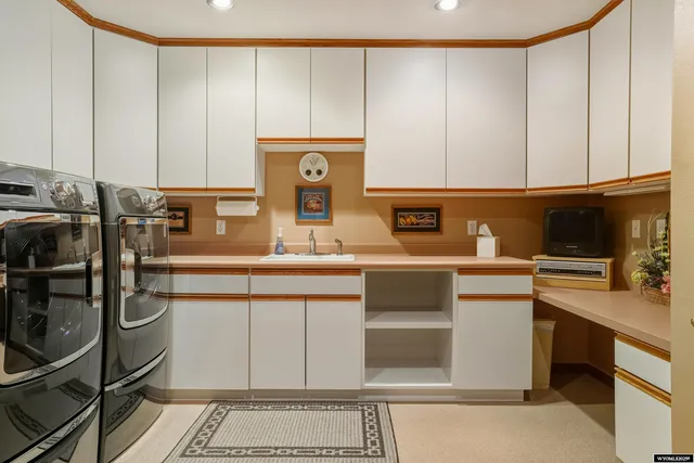 $865,000 | 1816 Miracle Drive, Casper, WY 82609