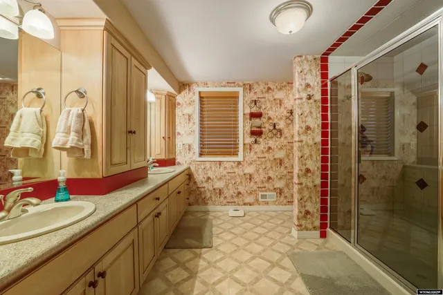 $865,000 | 1816 Miracle Drive, Casper, WY 82609