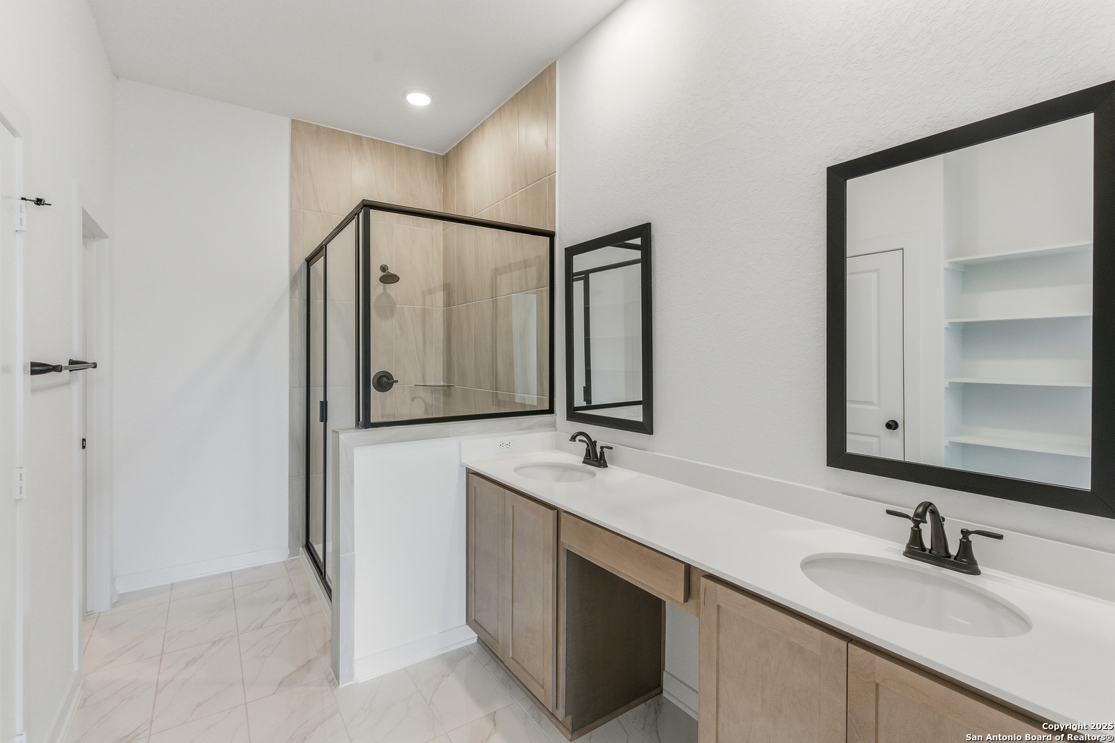 9421 Chatside Schertz, TX 78154 - Photo 13 of 48