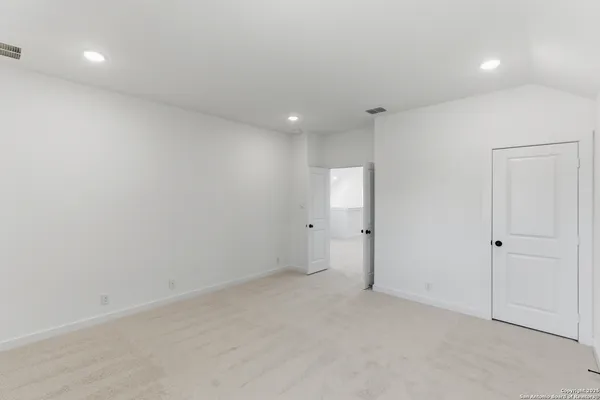 $399,800 | 9421 Chatside, Schertz, TX 78154