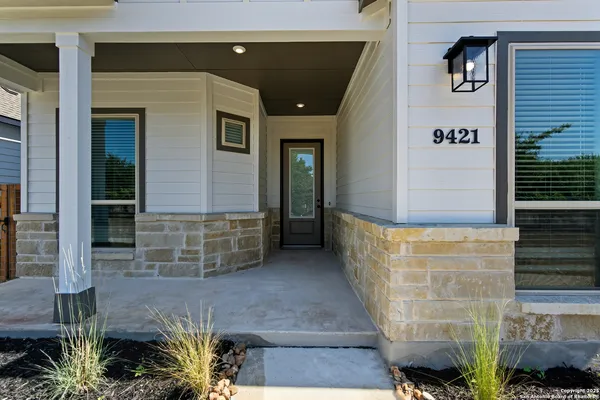 $399,800 | 9421 Chatside, Schertz, TX 78154