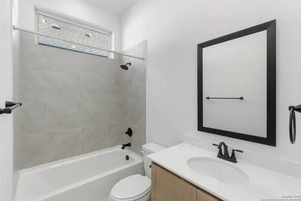 $399,800 | 9421 Chatside, Schertz, TX 78154