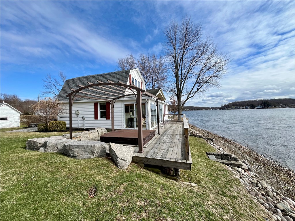 8393 Thrush Road Wolcott, NY 14590 - Photo 11 of 44