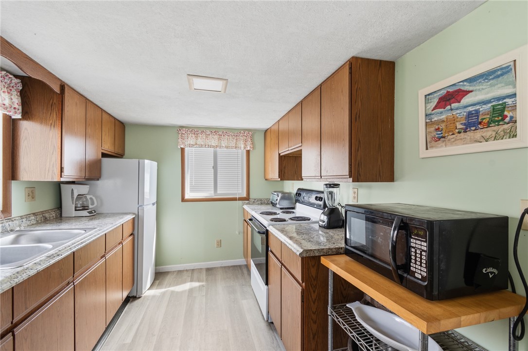 8393 Thrush Road Wolcott, NY 14590 - Photo 28 of 44