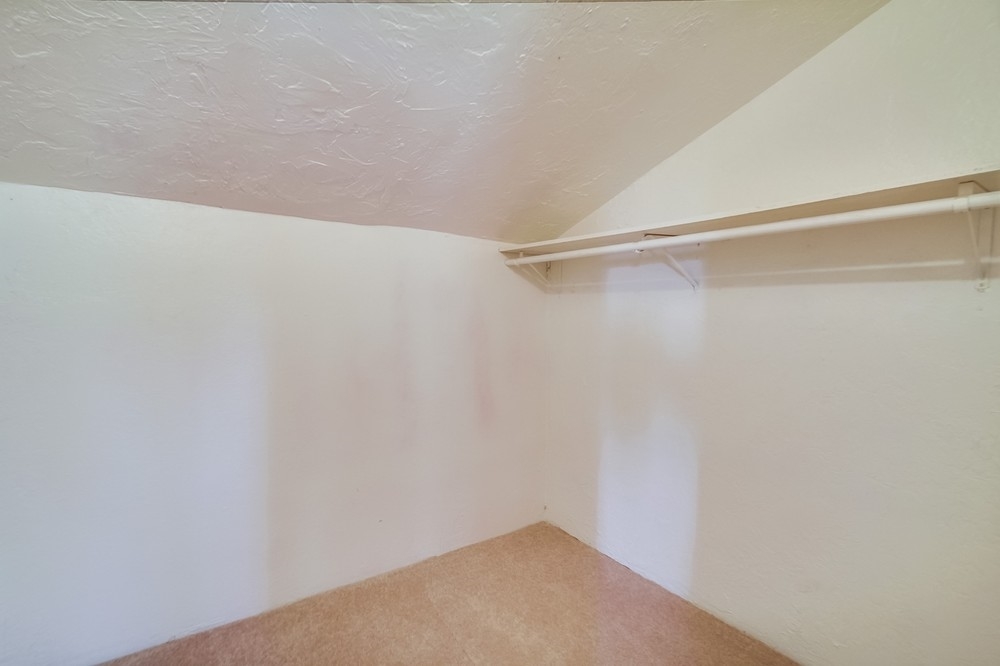 29853 Miller Road Valley Center, CA 92082 - Photo 18 of 25 Master Bed Closet