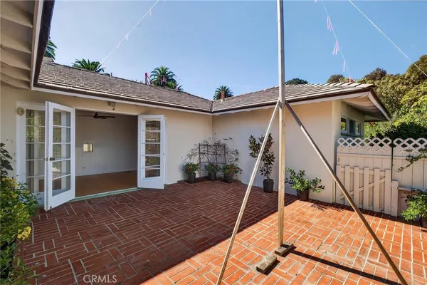 $2,125,000 | 121 Vía Ardilla, Palos Verdes Estates, CA 90274