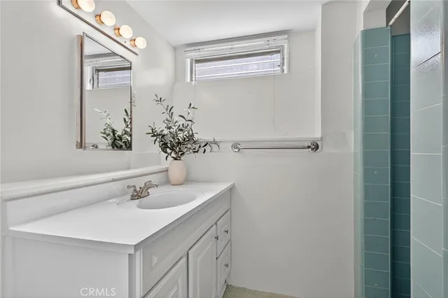 $2,125,000 | 121 VÃa Ardilla, Palos Verdes Estates, CA 90274