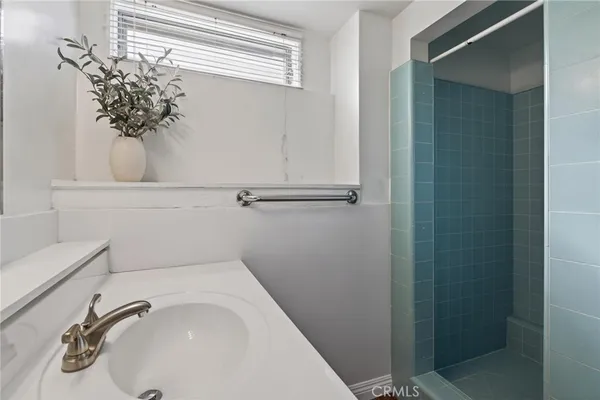 $2,125,000 | 121 Vía Ardilla, Palos Verdes Estates, CA 90274