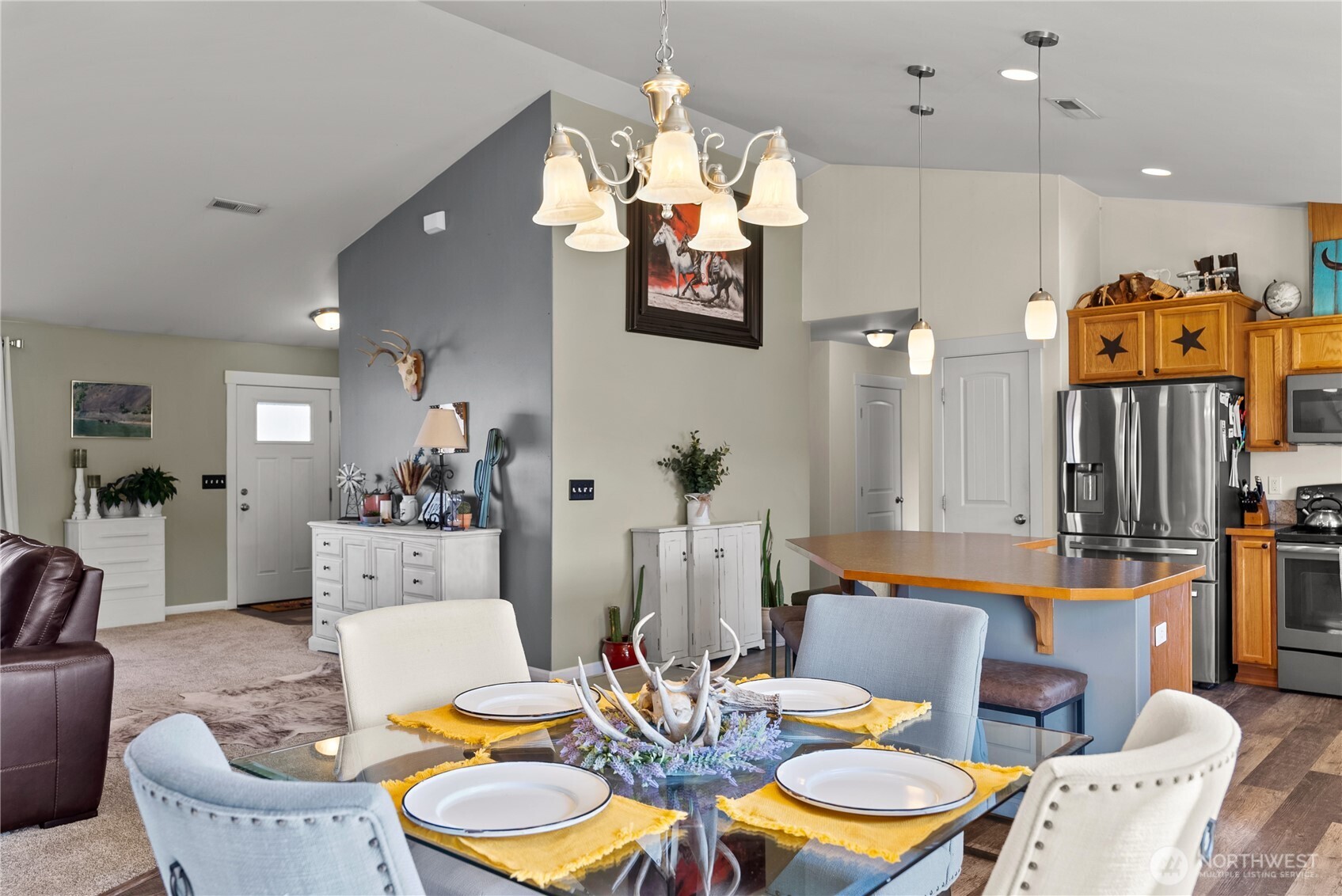 1486 North Star Road Malott, WA 98829 - Photo 14 of 40 a dining room with furniture and wooden floor