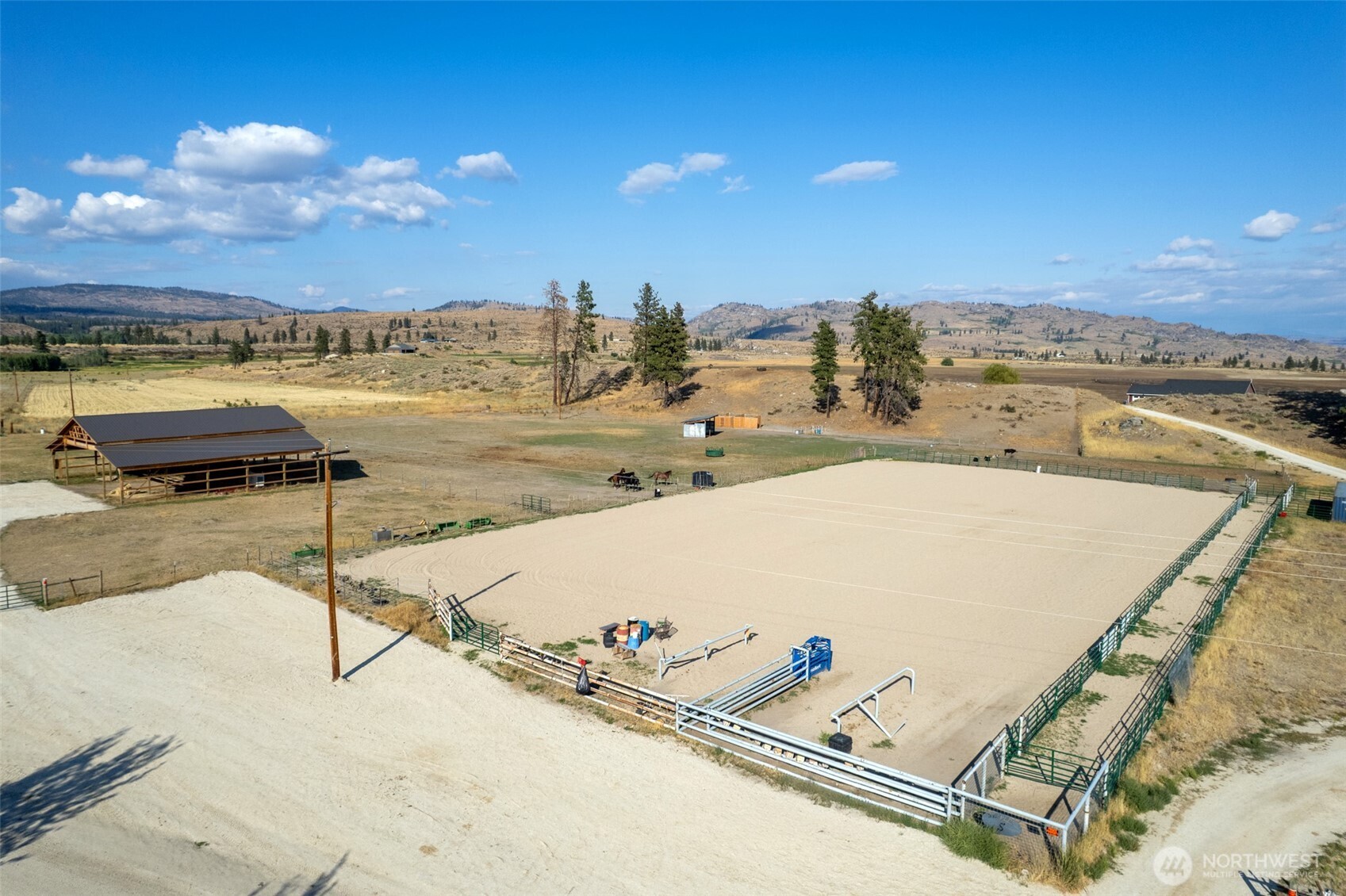 1486 North Star Road Malott, WA 98829 - Photo 40 of 40 a view of a terrace with chairs
