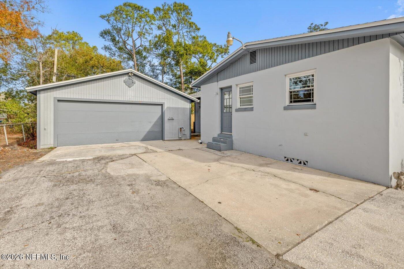 7327 Bamberg Road Jacksonville, FL 32277 - Photo 23 of 24 29-7327 Bamberg Rd-29