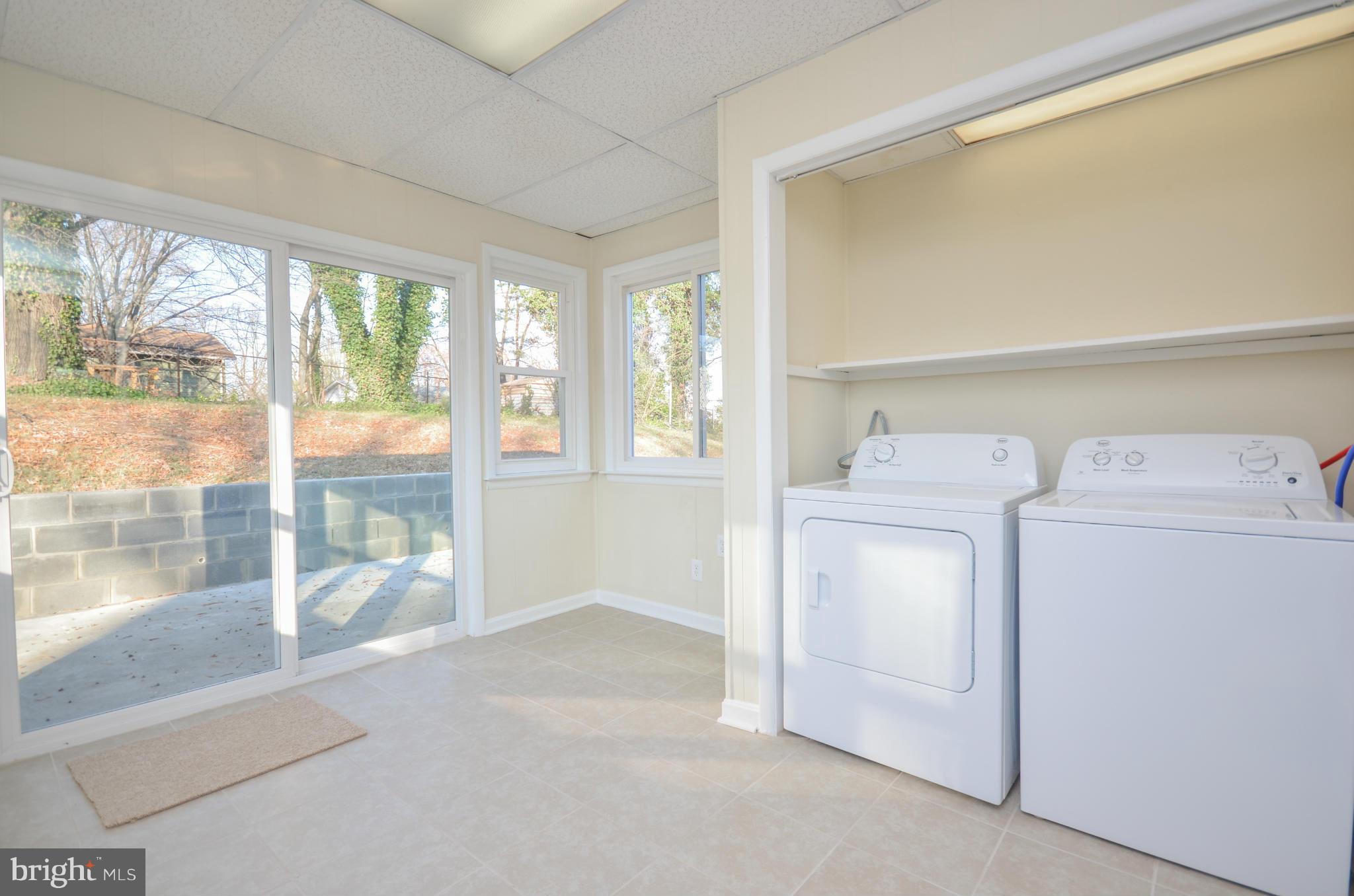 4511 Kinmount Road Lanham, MD 20706 - Photo 10 of 30 Enclosed Sunroom