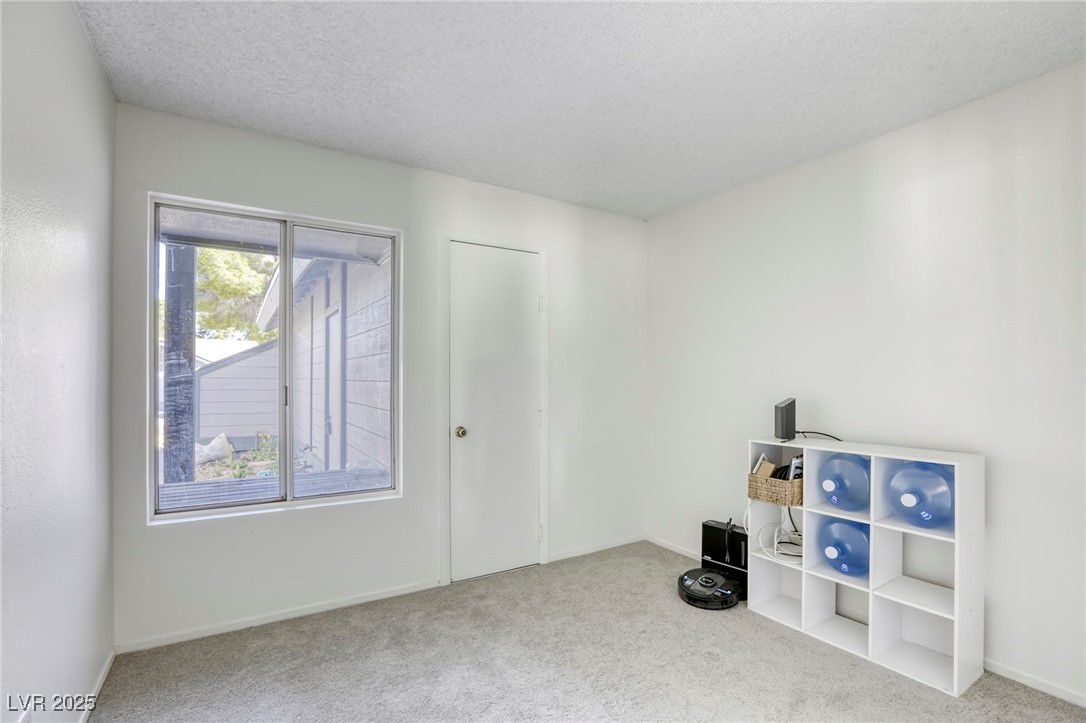 3117 Valleywood Road Henderson, NV 89014 - Photo 12 of 35 Gallery Image 12