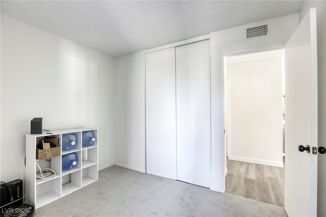 3117 Valleywood Road Henderson, NV 89014 - Photo 13 of 35 Gallery Image 13