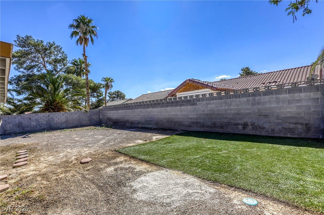 3117 Valleywood Road Henderson, NV 89014 - Photo 32 of 35 Gallery Image 32
