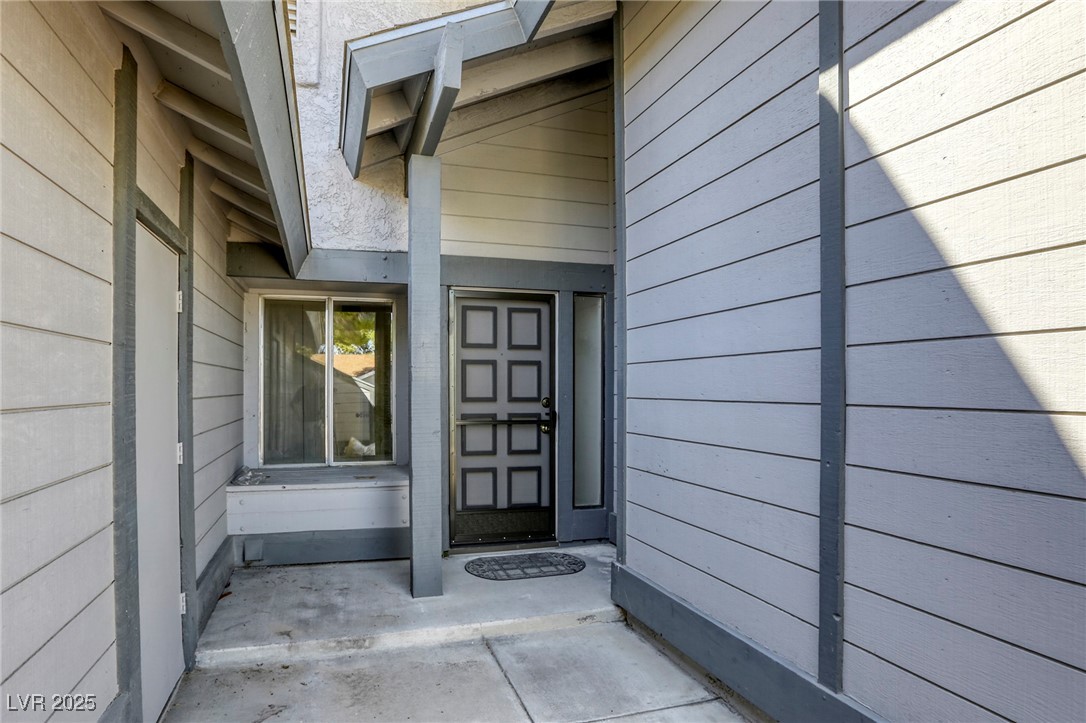 3117 Valleywood Road Henderson, NV 89014 - Photo 4 of 35 Gallery Image 4