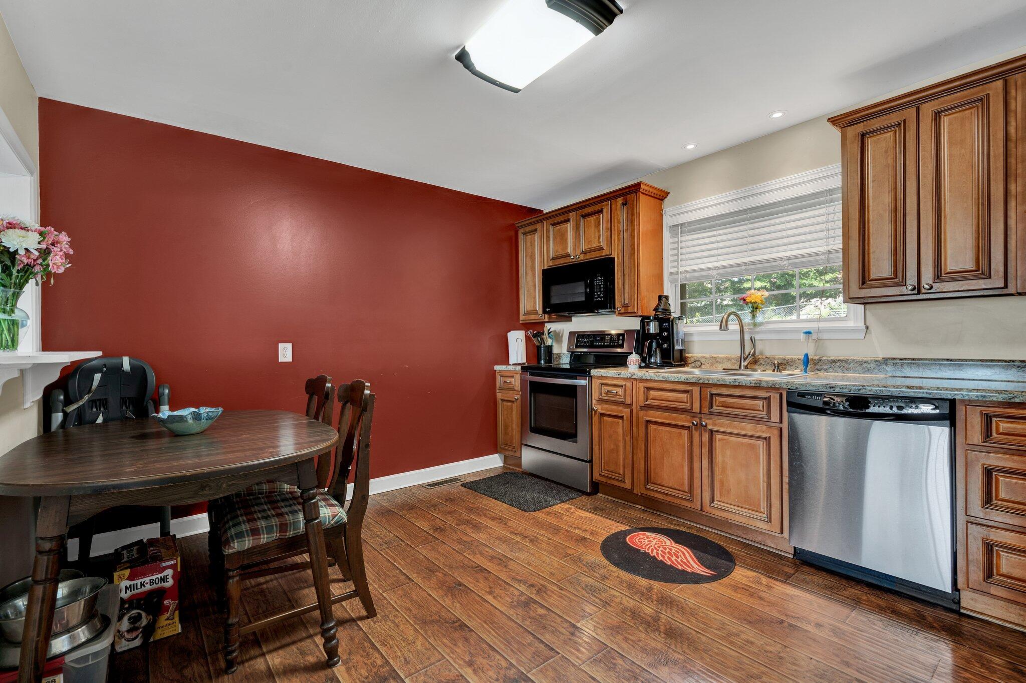 2310 Broomfield Road Southeast Cleveland, TN 37323 - Photo 14 of 32 13