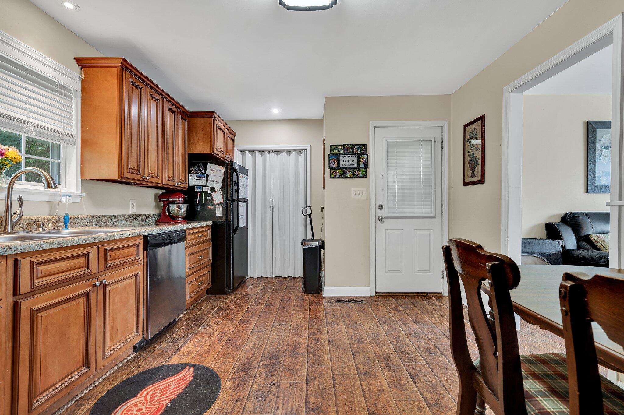 2310 Broomfield Road Southeast Cleveland, TN 37323 - Photo 15 of 32 14