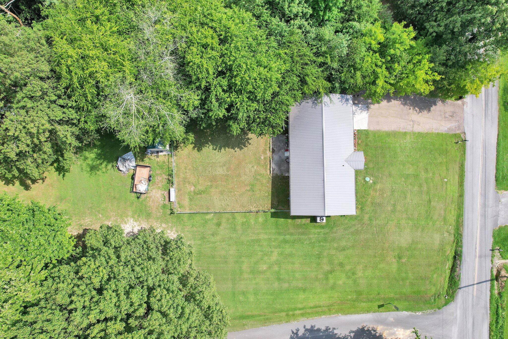 2310 Broomfield Road Southeast Cleveland, TN 37323 - Photo 7 of 32 6