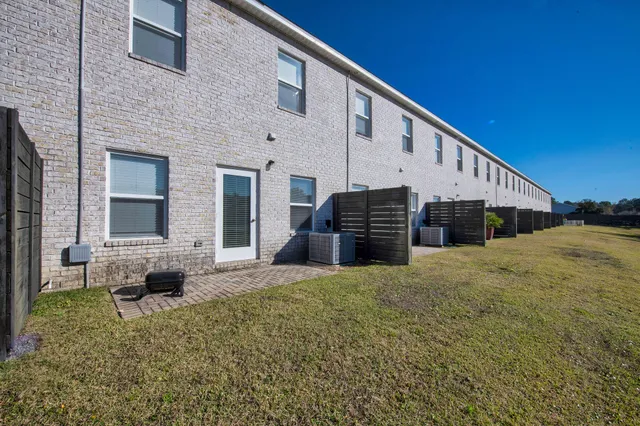 $300,000 | 1816 Stable Lane, Unit B9, Fort Walton Beach, FL 32547